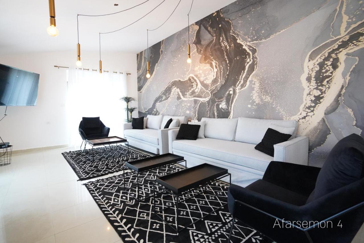 Yalarent Afarsemon Apartments With Pool - For Families & Couples Эйлат Экстерьер фото
